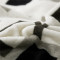 南极人(NanJiren)家纺 大版法兰绒四件套加厚保暖珊瑚绒冬季卡通1.8m米床上用品 欢乐兔 1.5m床(被套200*230cm)