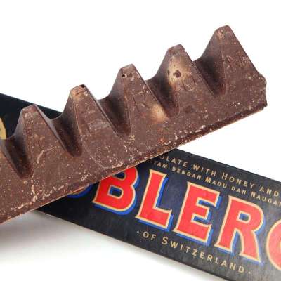 瑞士三角TOBLERONE 瑞士三角黑巧克力含蜂蜜及巴旦木糖50g【报价、价格、评测、参数】_巧克力_苏宁易购