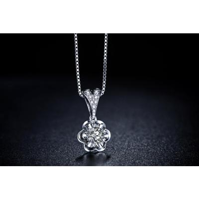 Zocai\/佐卡伊 白18k金 樱花钻石吊坠 结婚吊坠