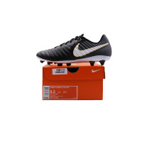 耐克(NIKE)足球鞋和Adidas阿迪达斯男鞋2017