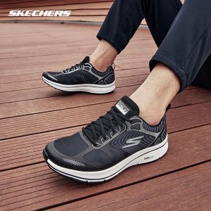 斯凯奇(Skechers)男款减震跑鞋轻便透气网布休闲运动鞋220035 黑色/白KW 41