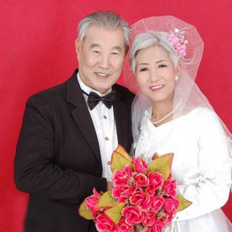 老年人婚纱照图片