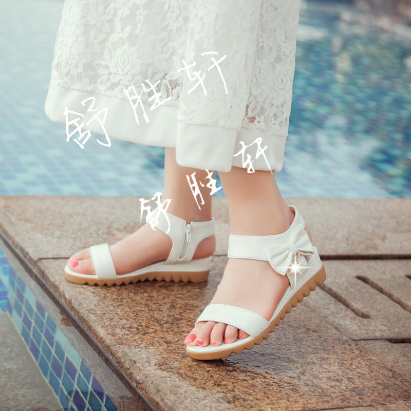 小女孩10凉鞋_10小女孩泳装图片_10个月小女孩头型-圈子花园图片