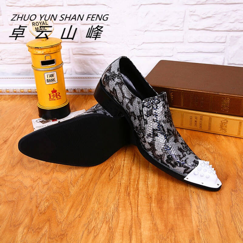 尖头白色铁头舞台歌手男鞋T台个性舒适皮鞋夜