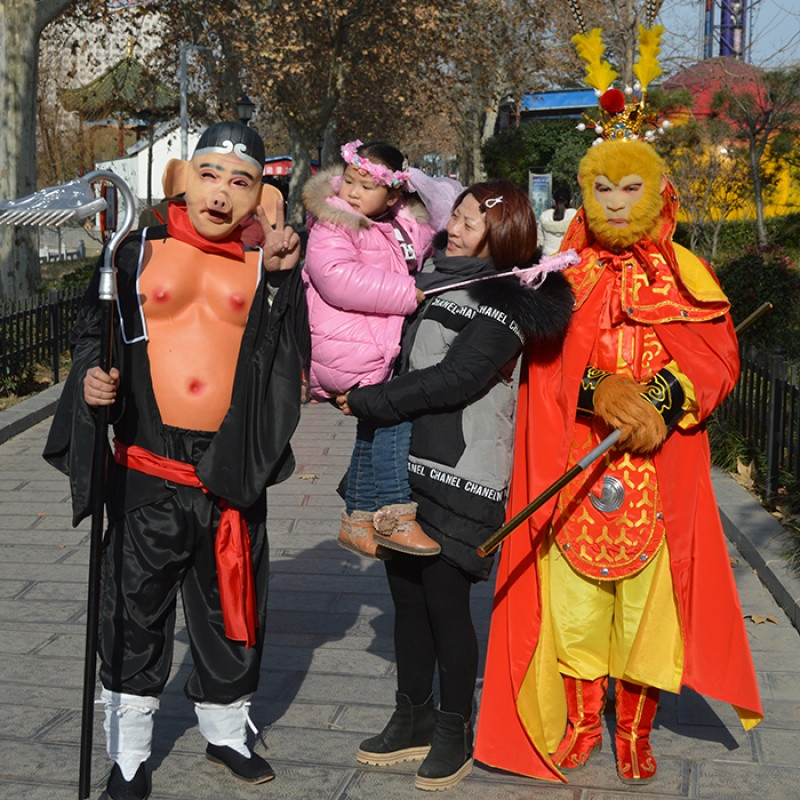 西游记猪八戒面具表演服装演出服装道具猪脸头套成人全套背媳妇