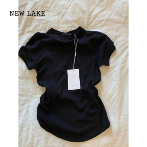 NEW LAKE高级感黑色正肩短袖t恤女夏弧形下摆设计感小众修身显瘦气质上衣