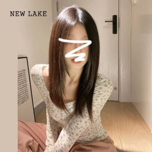 NEW LAKE纯欲风碎花方领长袖t恤女春秋2024新款内搭修身显瘦chic上衣甜辣