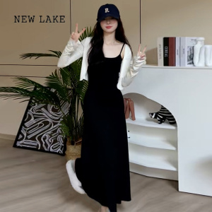 NEW LAKE黑色吊带连衣裙女装夏季2024新款赫本风高级感修身显瘦性感长裙子