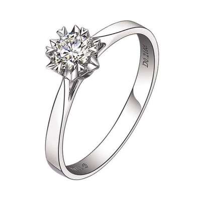 戴梦得雪绒花_pt950钻石女戒14号