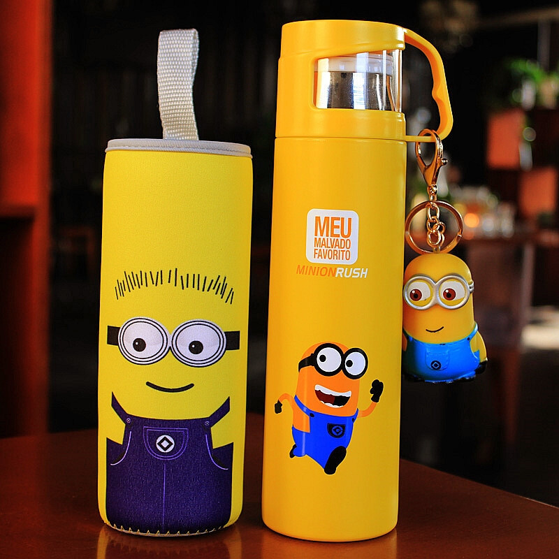 洋子（YangZi）可爱保温杯不锈钢便携真空男女士学生儿童卡通水壶创意带盖茶水杯 黄人大号500ML赠杯套+公仔+杯刷