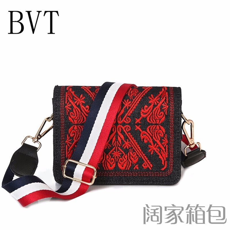 BVT刺绣包韩版复古花纹小方包撞色女包包牛仔布女包单肩斜挎包 红色