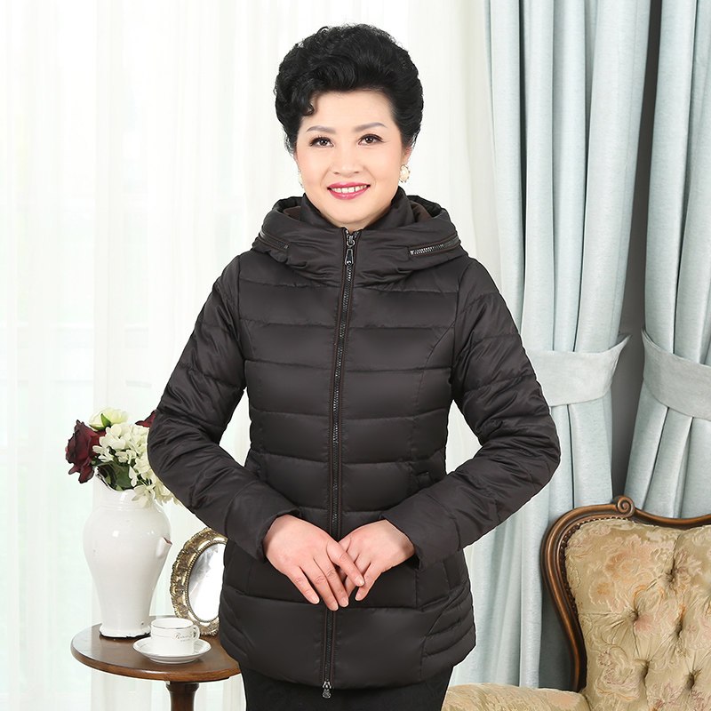 千仞岗秋冬新款中老年中长款女羽绒服短款带帽修身显瘦加厚20203 175/XL 黑色005/895