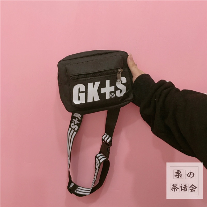 日系原宿嘻哈土酷少女蹦迪包插扣腰包斜挎女包学生胸包百搭手机包_1 黑色GK+S