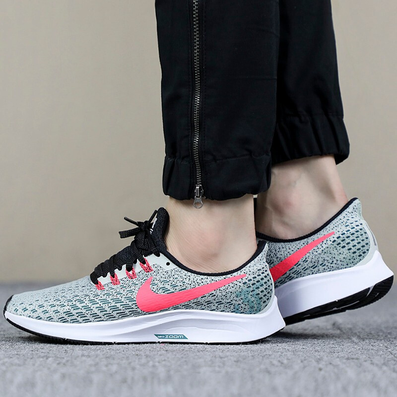 耐克（NIKE）运动男女情侣款ODYSSEY REACT轻便透气缓震训练跑步鞋AO9819/AO9820 AO9820-600（女） 11.5（男/45.5码）