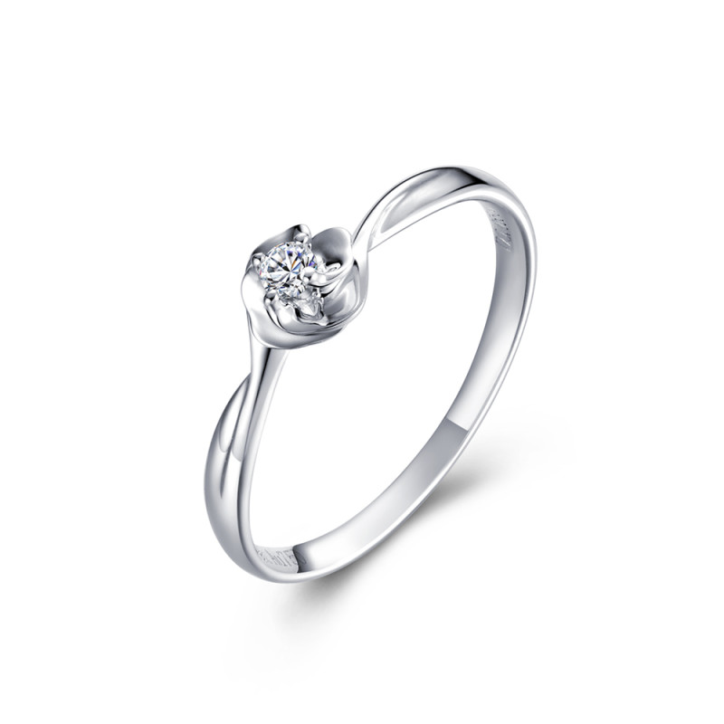 周大生定价钻石戒指 女士18K白金钻石女戒送恋人自戴求婚结婚款