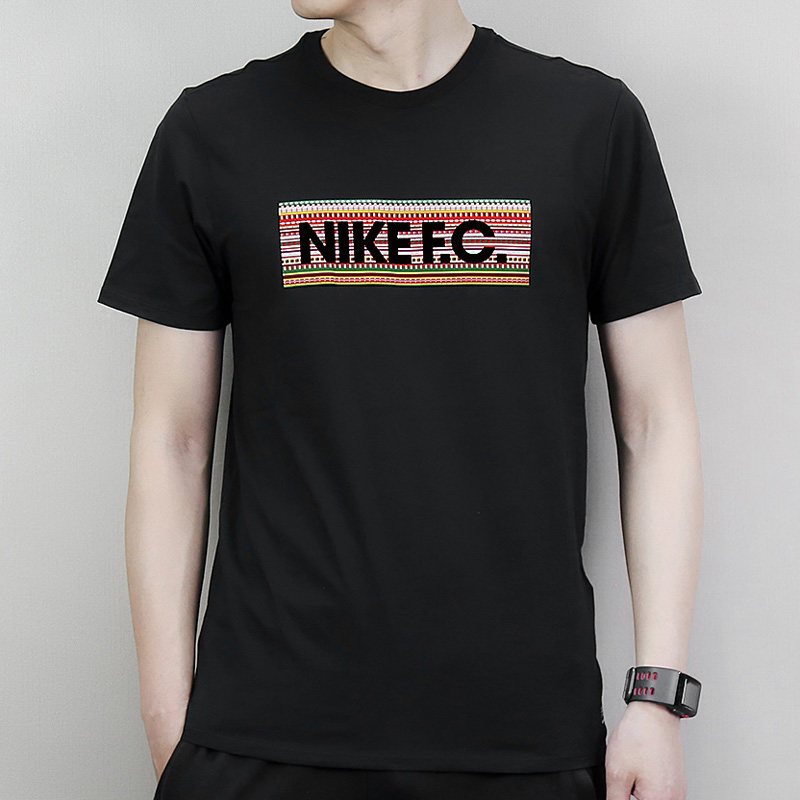 耐克（NIKE）男款运动休闲上衣圆领短袖T恤911403 XL 911403-010（男）