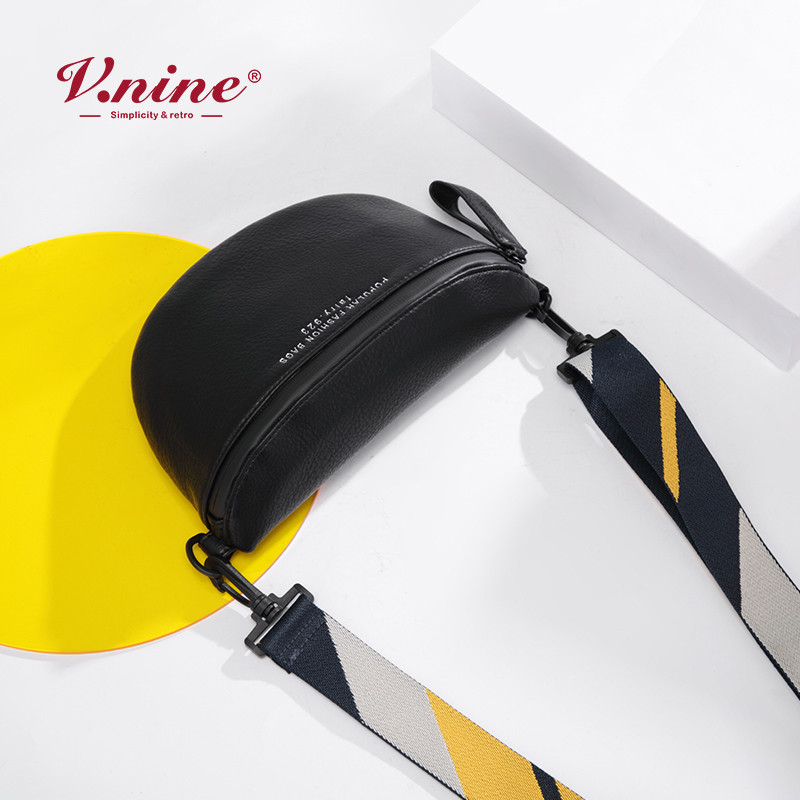 第九城（V.NINE） 单肩包女个性潮流女士腰包时尚百搭运动斜挎包 黑色
