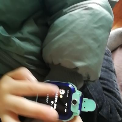 小天才儿童电话手表Z5q青绿 智能防水 AMOLED彩色屏GPS定位智能手表 学生儿童移动联通电信4G视频拍照手表手机男孩晒单图