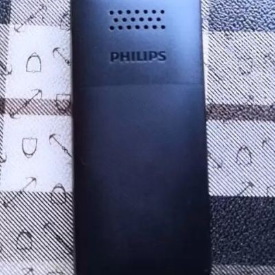 飞利浦 Philips E106 石墨黑 移动联通2G老人手机晒单图