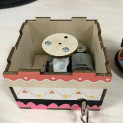 若态Robotime音乐盒玩具八音盒旋转木马木质创意DIY天空之城男女生日拼图拼插拼装礼品 AM304旋转木马晒单图