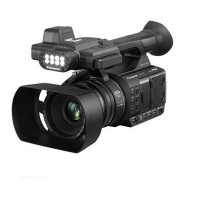 松下（Panasonic）HC-PV100GK 高清摄像机