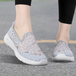 Skechers斯凯奇女鞋新款一脚蹬休闲鞋轻质蕾丝健步鞋896020-BKW ZP