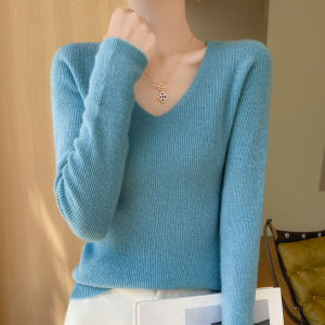 一线成衣针织衫24秋冬新款女士修身纯色百搭无缝针织V领打底毛衣