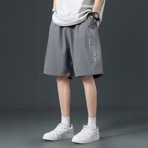 不是运动短裤男士夏季薄款港风宽松潮流印花青少年大裤衩