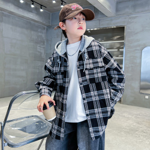 男童格子外套春秋款2026新款中大童春季上衣炸街儿童长袖连帽衬衫