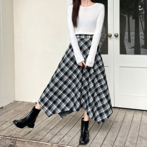 咖色格子半身裙女2026新款春秋高腰a字大摆伞裙小个子不规则半裙