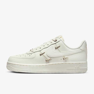 耐克女鞋Air Force 1 AF1 白金四钩 空军一号低帮板鞋FV3654-111