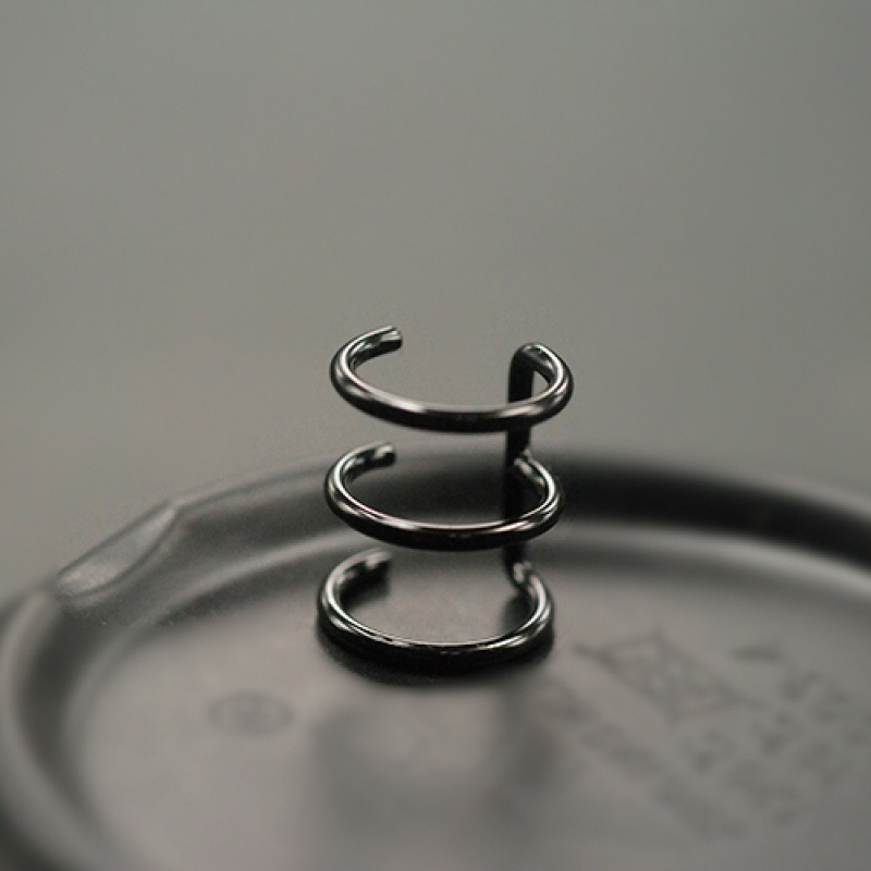 彩丽馆韩版潮牌非主流黑色耳夹男士耳圈个性嘻