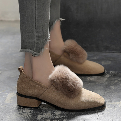 秋冬新款中跟大码女鞋41-43肥脚方头百搭单鞋4042特大号加绒