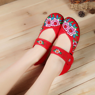 秋冬新品老北京布鞋牛筋底坡跟内增高复古风圆头软底婚鞋单鞋