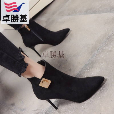 女鞋秋冬新款高跟短靴女金属装饰细跟尖头短筒及裸靴性感马丁靴潮