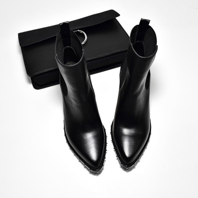 秋冬季切尔西粗跟高跟鞋短靴女真皮及踝马丁靴女靴铆钉裸靴