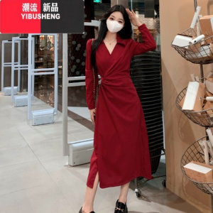 YIBUSHENG大码法式V领红色连衣裙女胖妹妹长袖收腰高级感开叉衬衫长裙