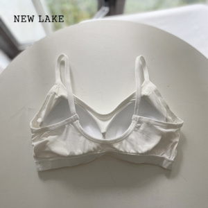 NEW LAKE夏季白色冰丝带胸垫文胸小吊带背心式打底运动内衣女裹胸抹胸